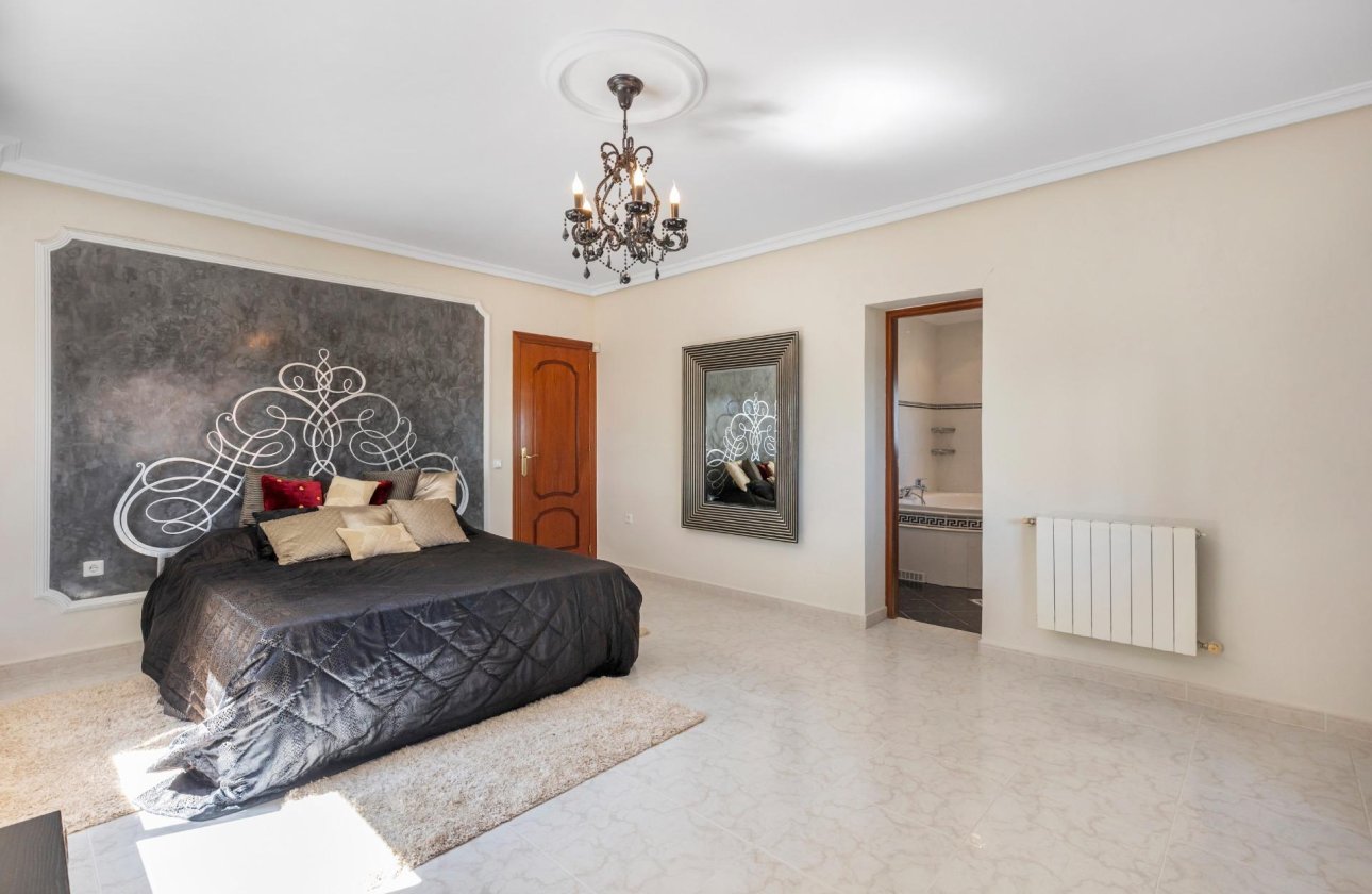 Resale - Villa -
Rojales - Pueblo Bravo