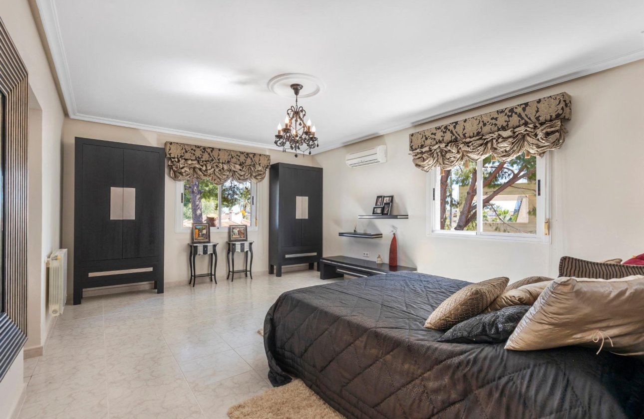 Resale - Villa -
Rojales - Pueblo Bravo