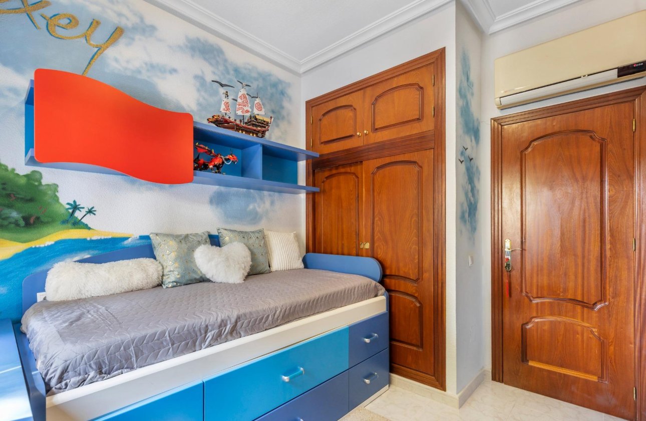 Resale - Villa -
Rojales - Pueblo Bravo