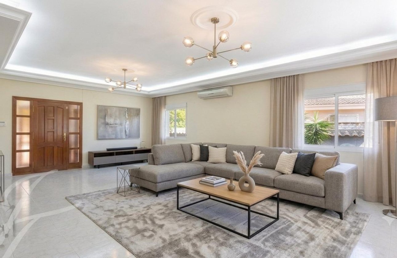 Resale - Villa -
Rojales - Pueblo Bravo