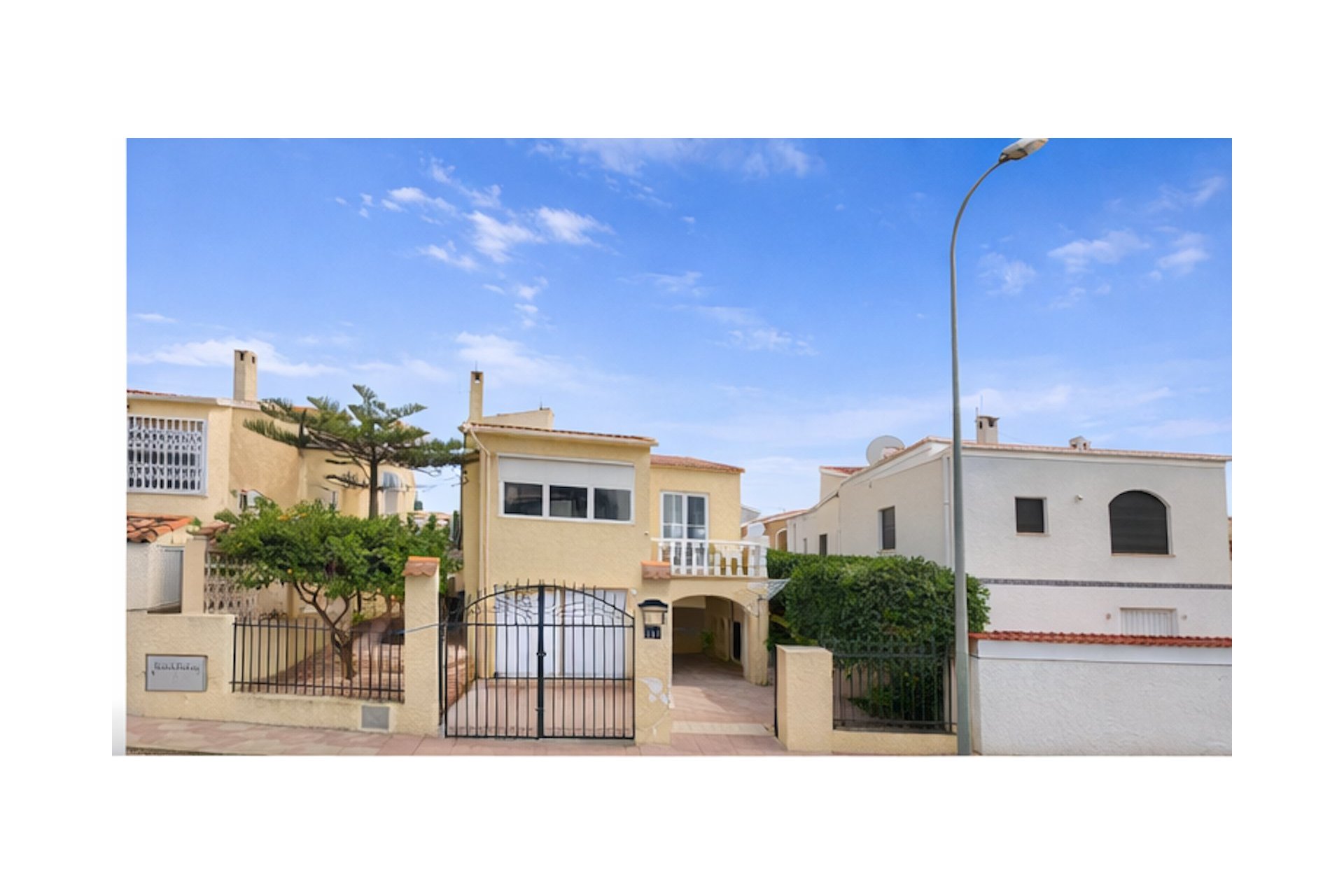 Resale - Villa -
San Fulgencio - Costa Blanca