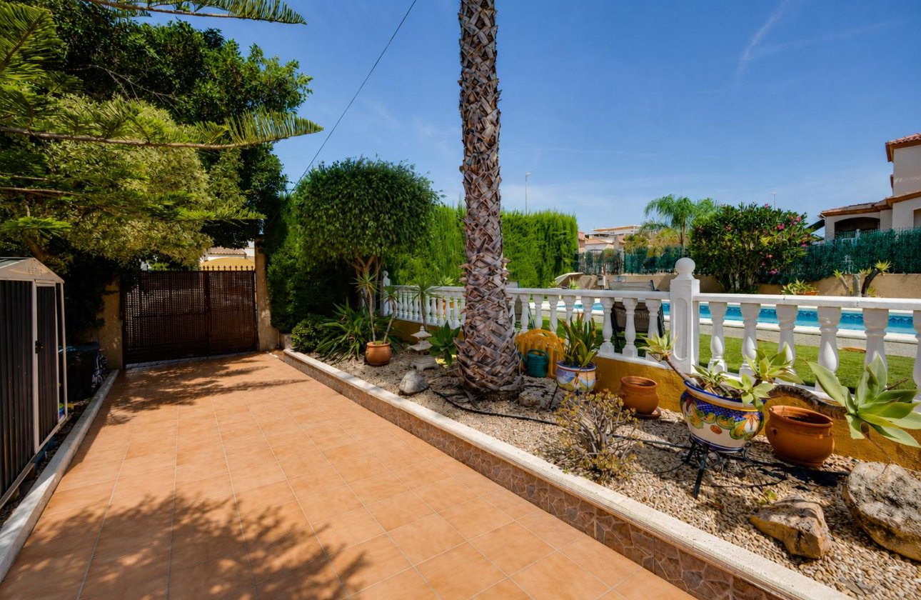 Resale - Villa -
San Fulgencio - Costa Blanca