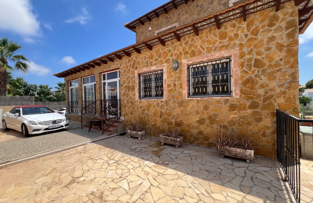 Resale - Villa -
San Fulgencio - Costa Blanca