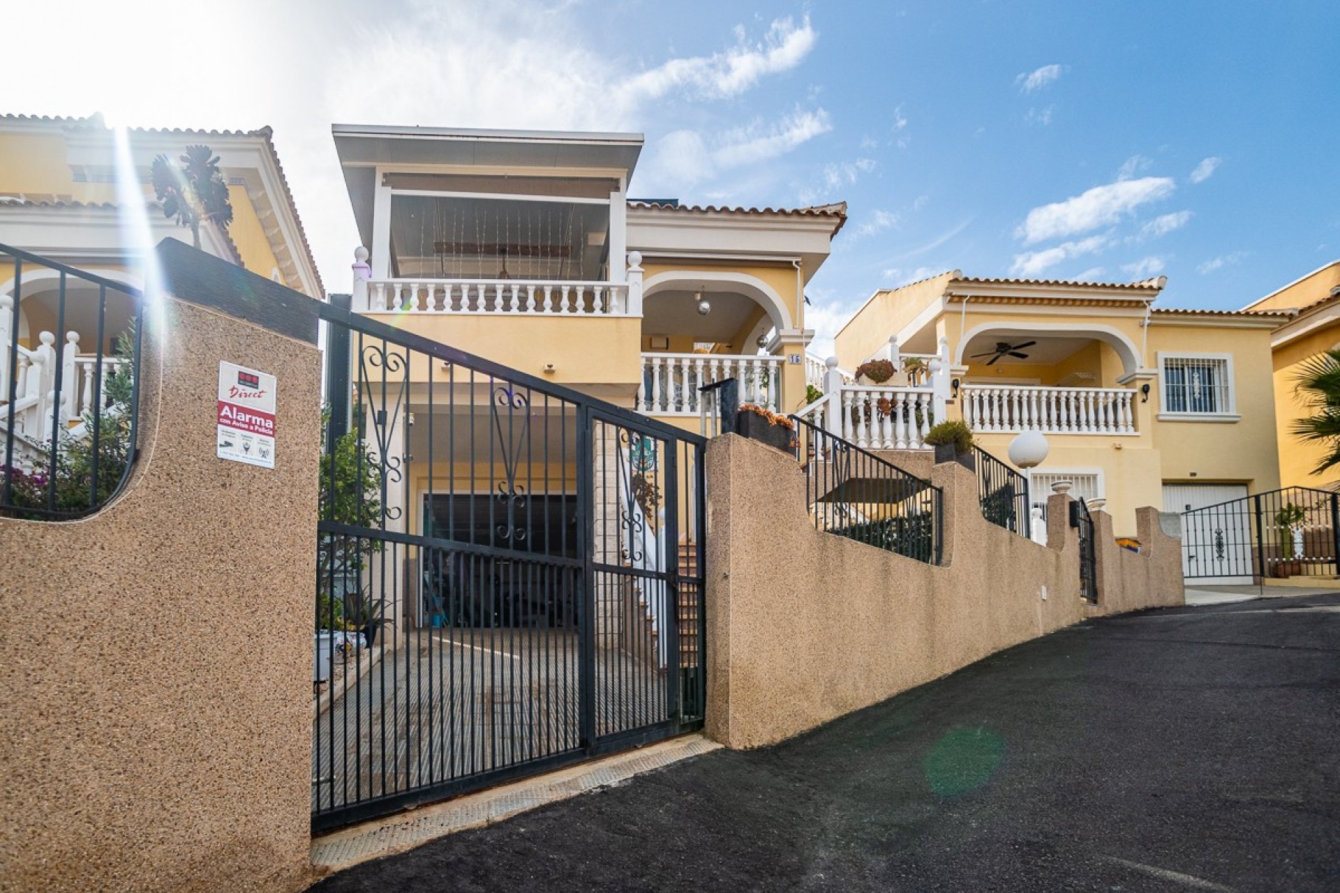 Resale - Villa -
San Fulgencio - Costa Blanca