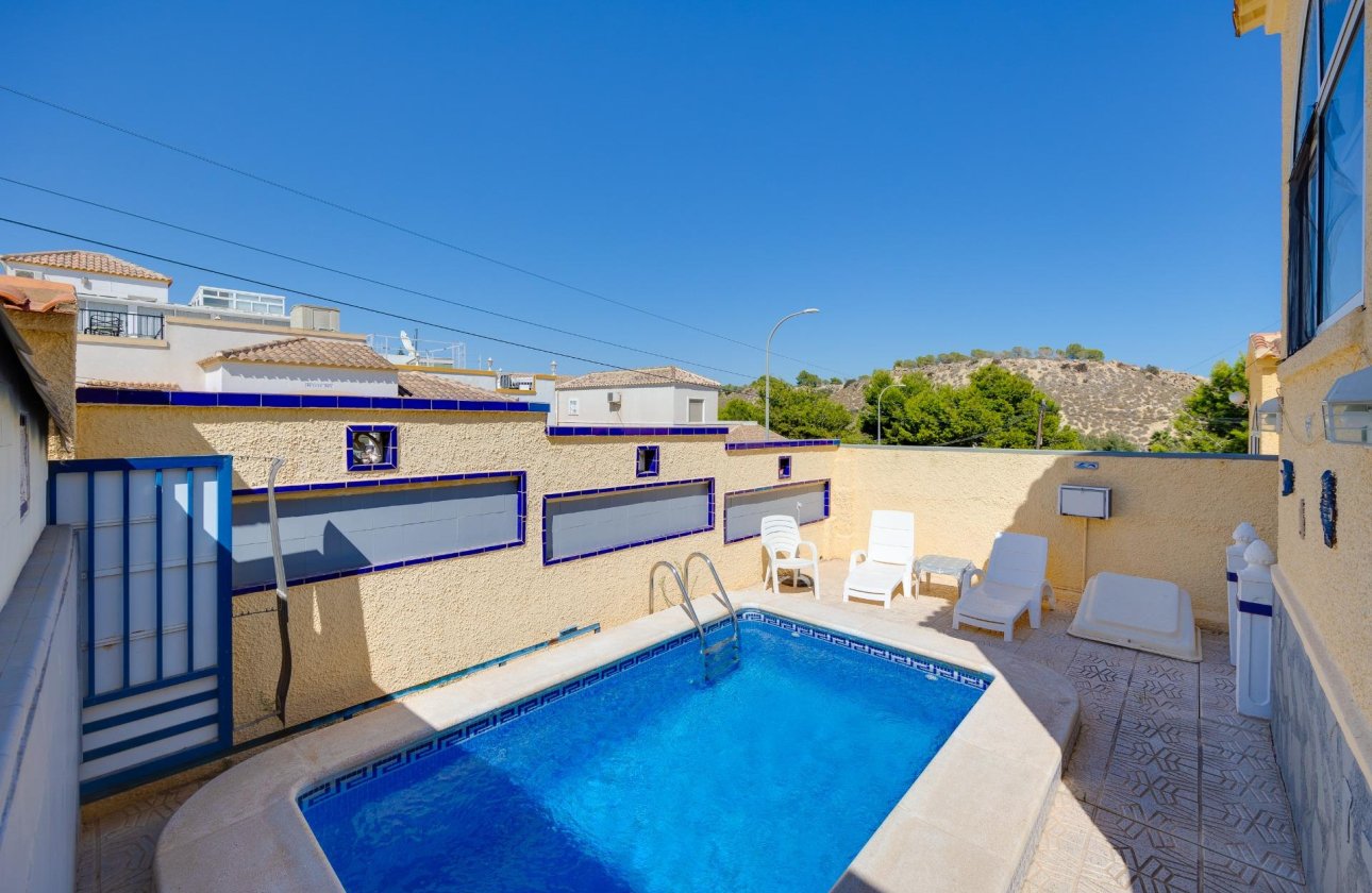 Resale - Villa -
San Fulgencio - La Marina