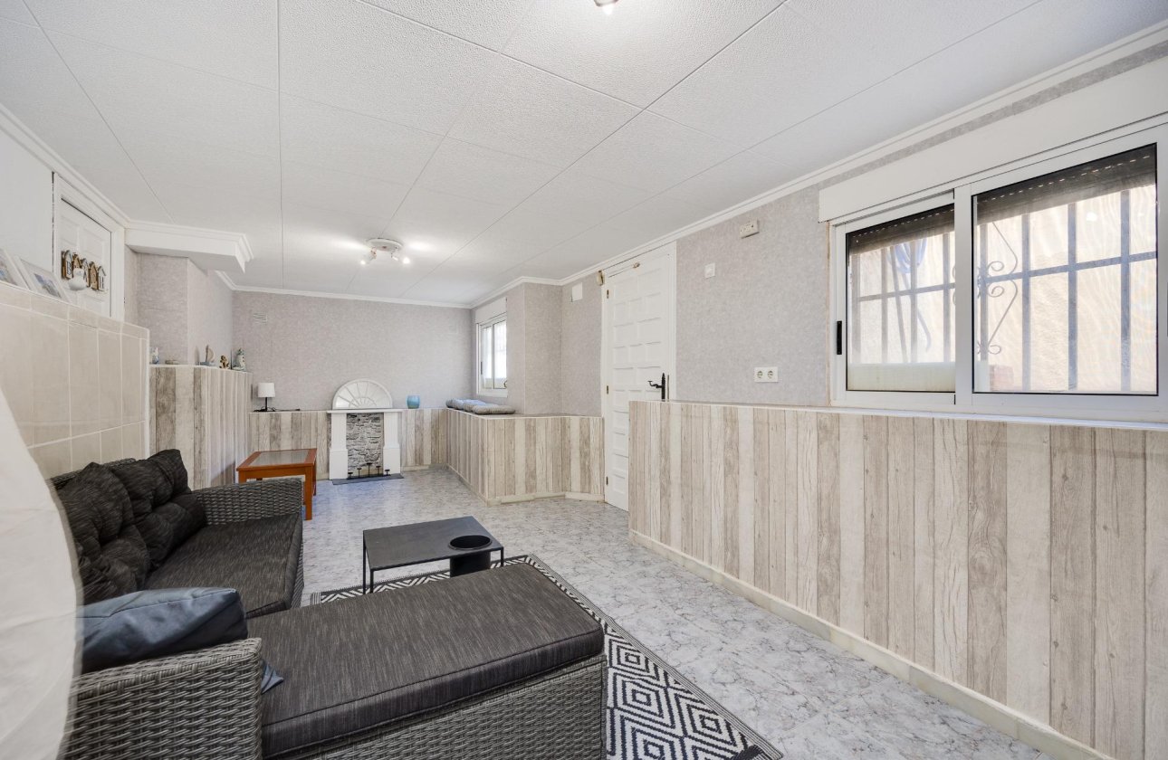 Resale - Villa -
San Fulgencio - La Marina