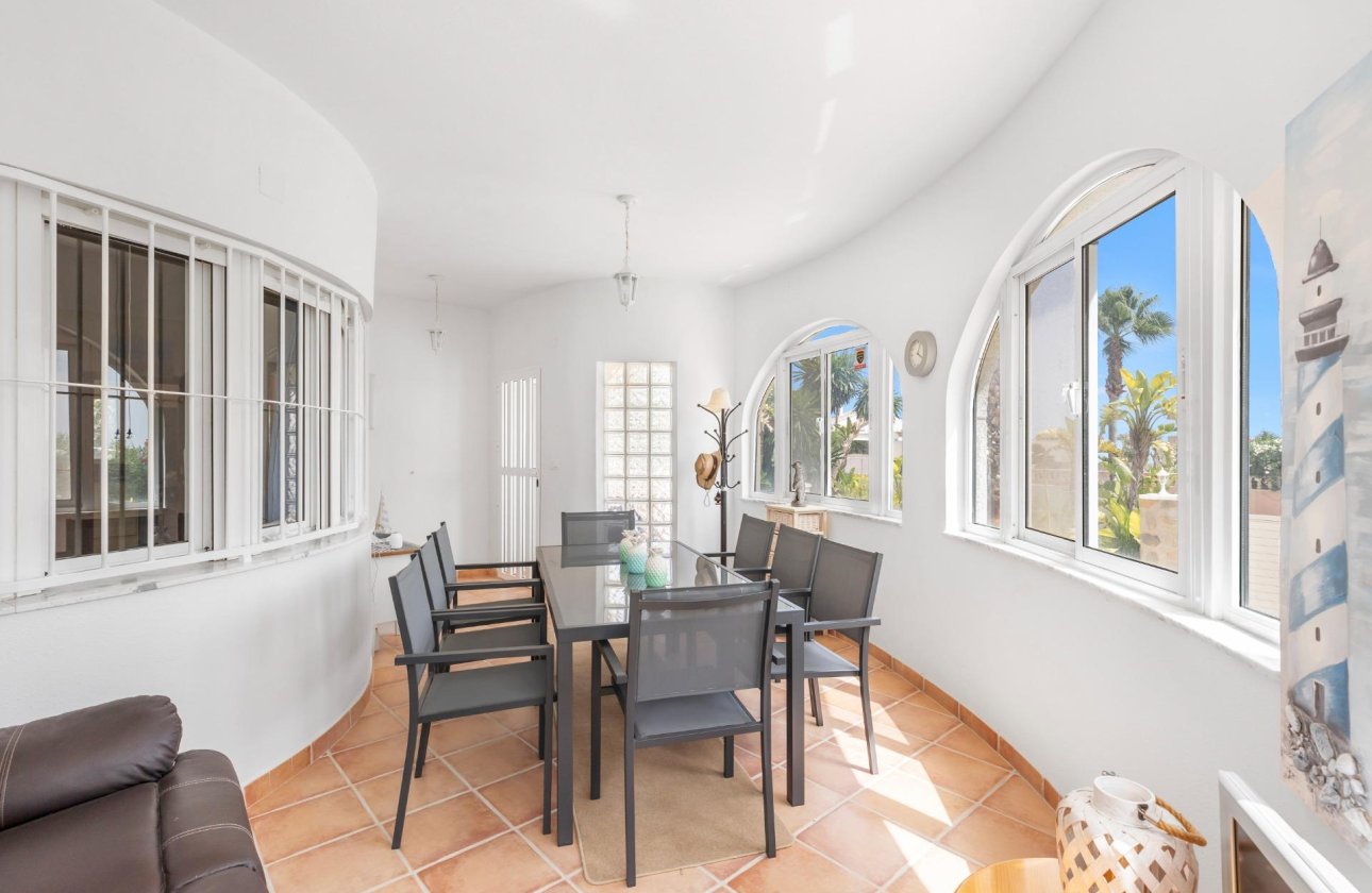 Resale - Villa -
San Fulgencio - Urb. La Marina