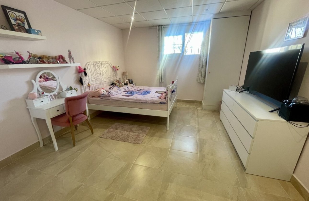 Resale - Villa -
San Fulgencio - Urbanisation la Marina