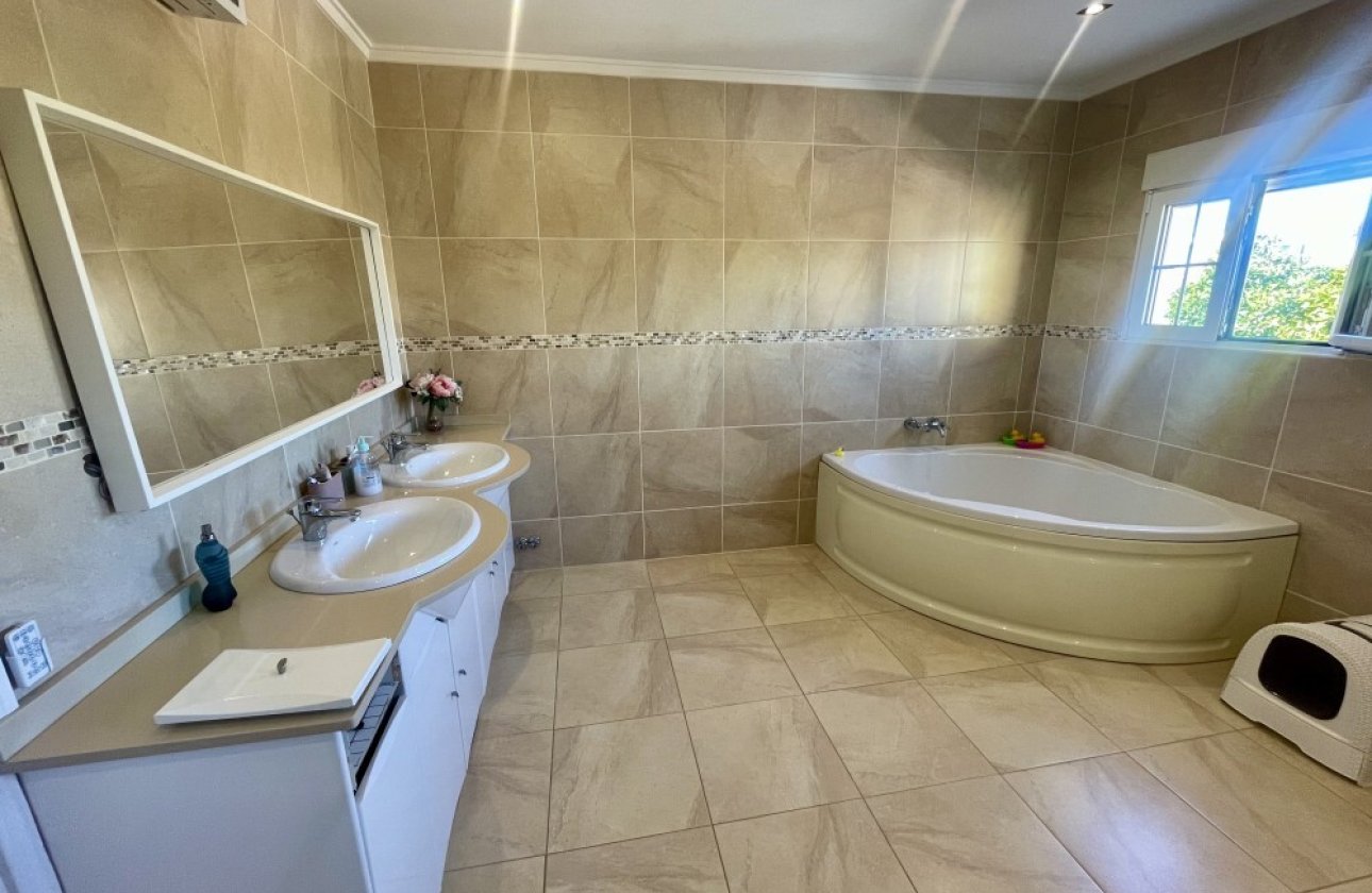 Resale - Villa -
San Fulgencio - Urbanisation la Marina