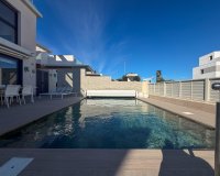 Resale - Villa -
San Miguel de Salinas - Bellavista