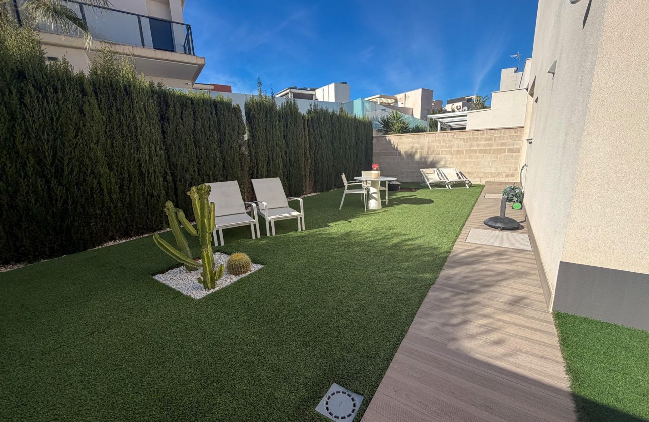 Resale - Villa -
San Miguel de Salinas - Bellavista