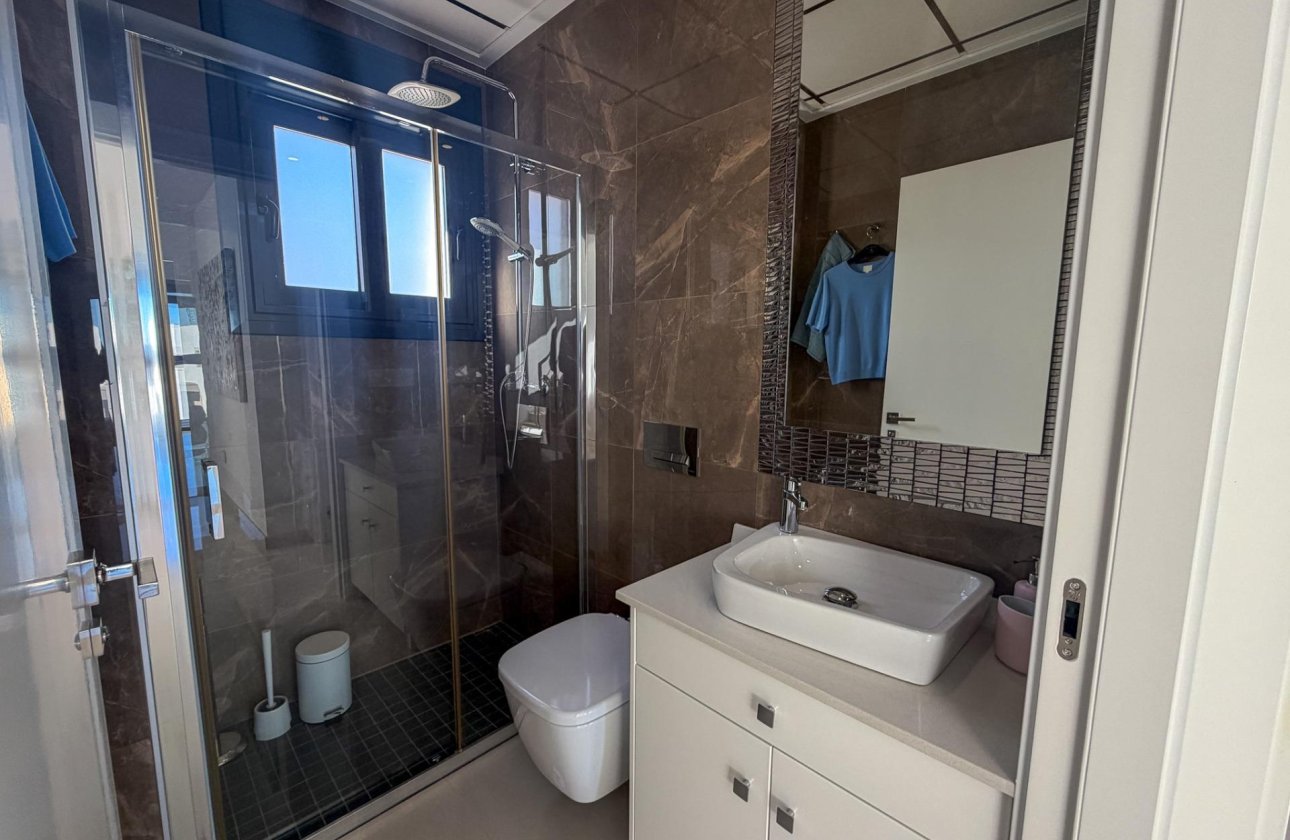 Resale - Villa -
San Miguel de Salinas - Bellavista