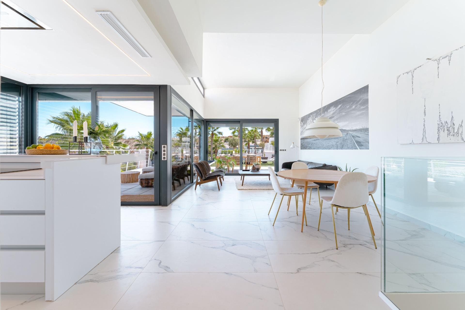 Resale - Villa -
San Miguel de Salinas - Bellavista