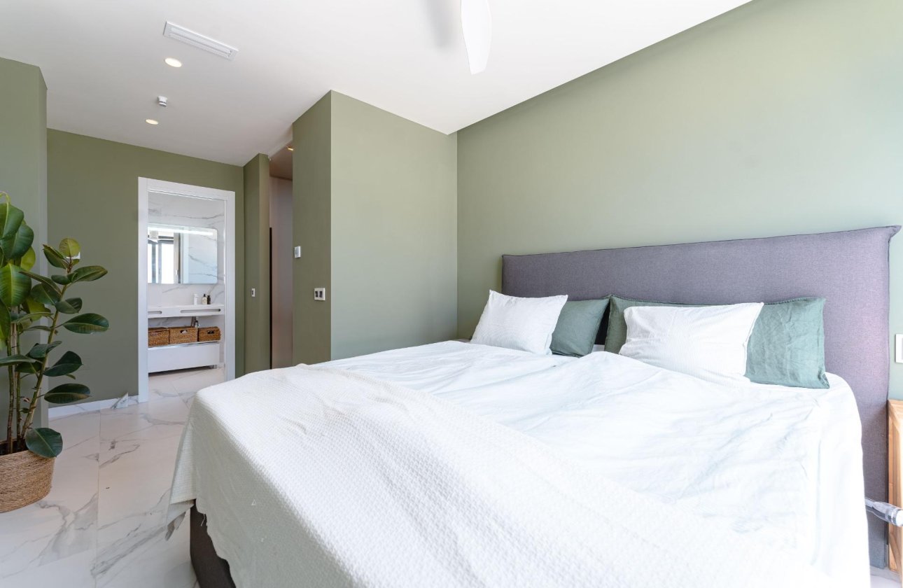 Resale - Villa -
San Miguel de Salinas - Bellavista