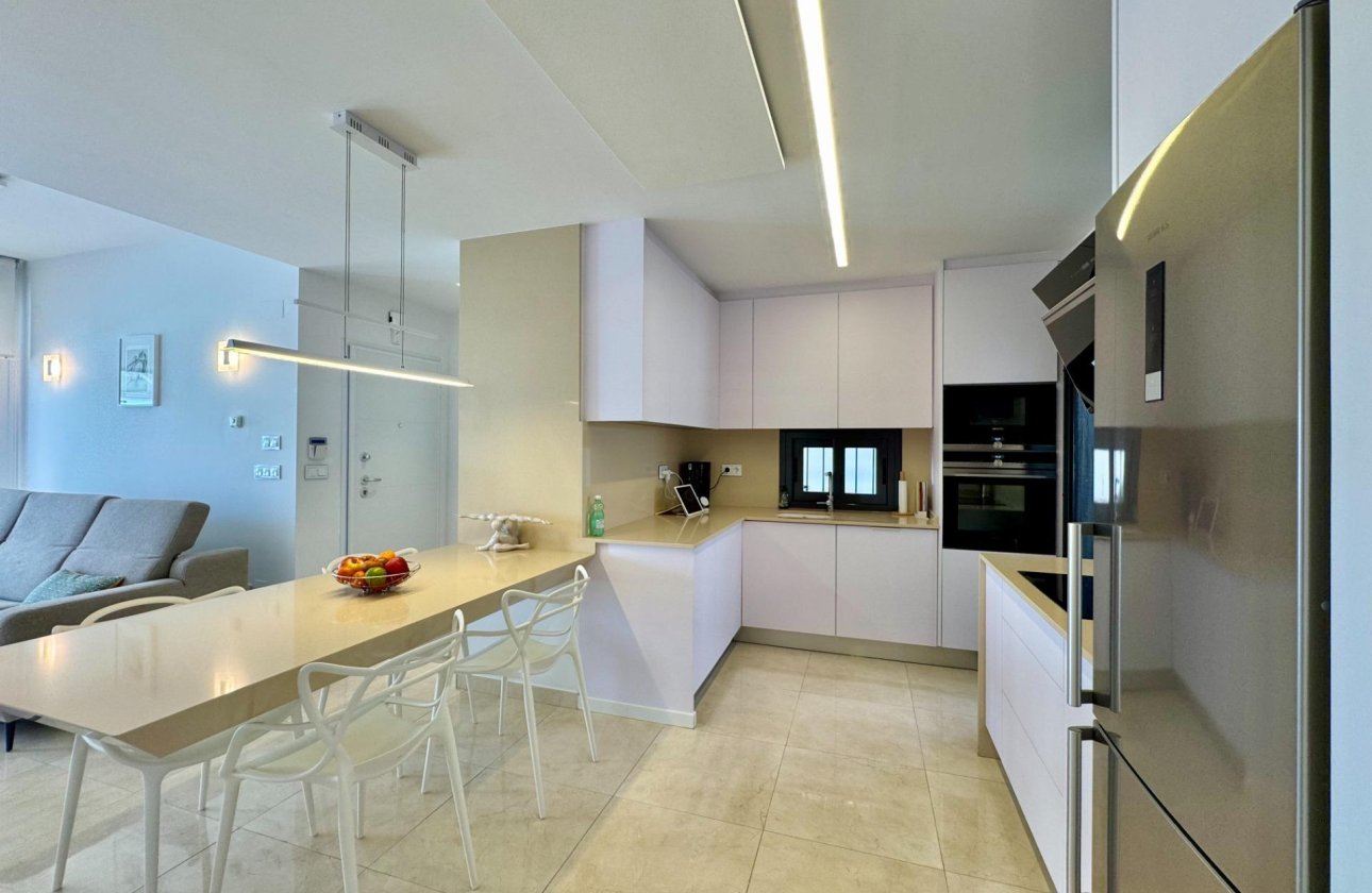 Resale - Villa -
San Miguel de Salinas - Bellavista