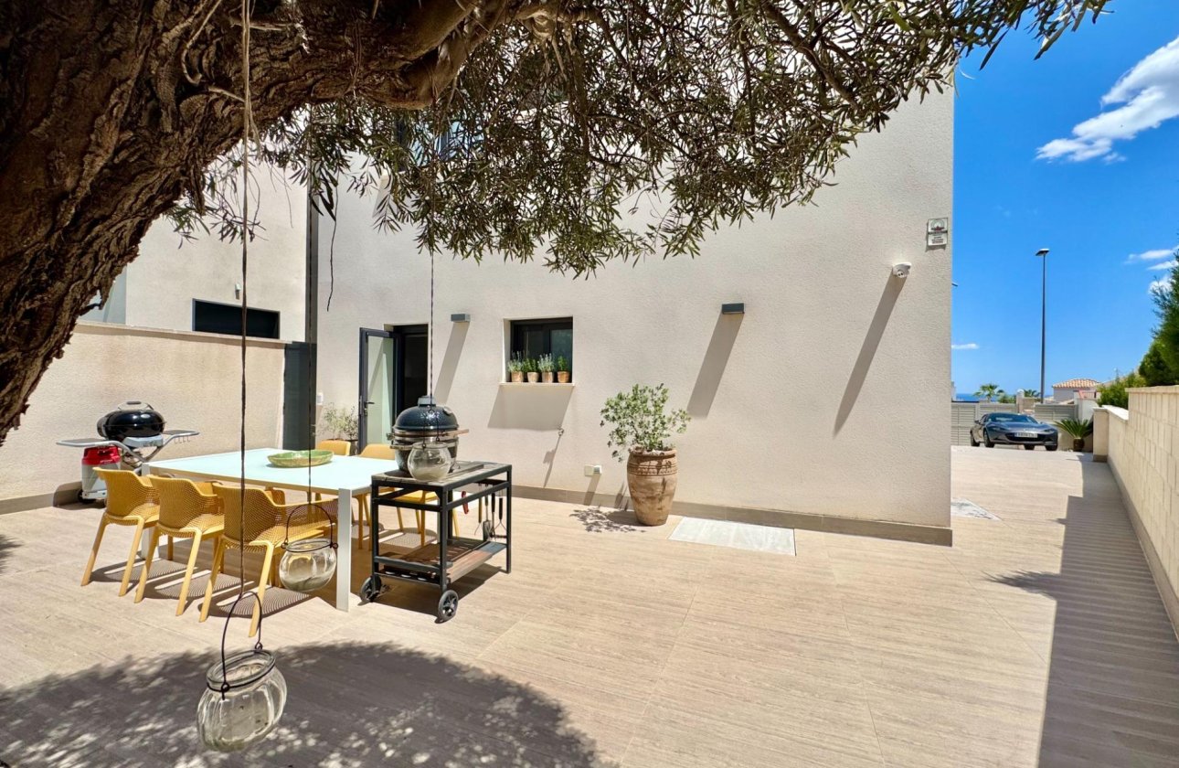 Resale - Villa -
San Miguel de Salinas - Bellavista