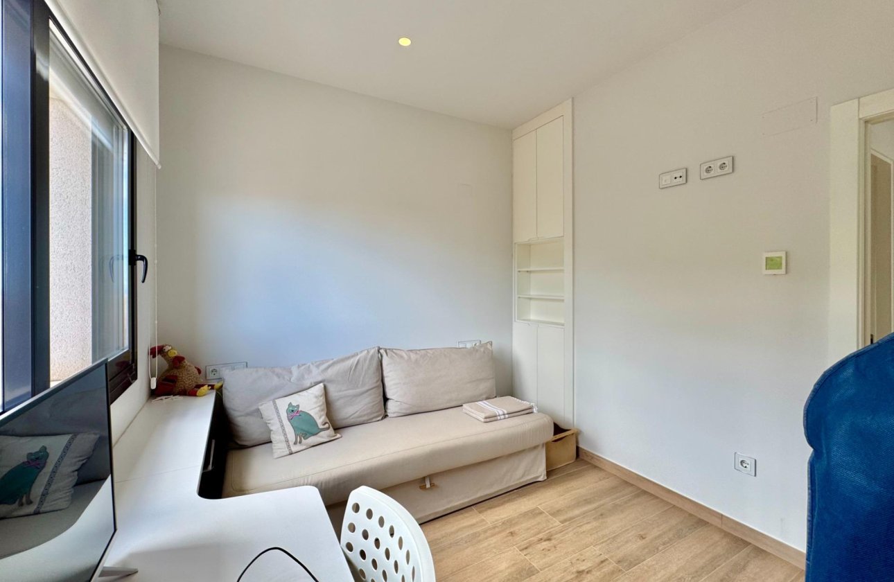 Resale - Villa -
San Miguel de Salinas - Bellavista