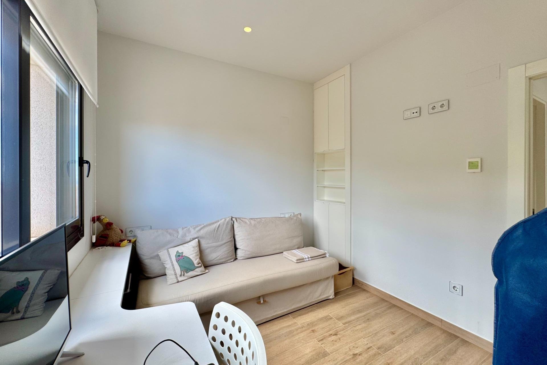 Resale - Villa -
San Miguel de Salinas - Bellavista
