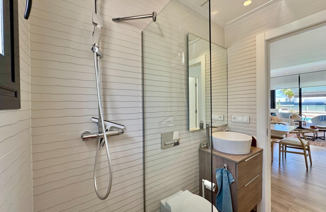Resale - Villa -
San Miguel de Salinas - Bellavista