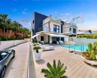 Resale - Villa -
San Miguel de Salinas - Bellavista