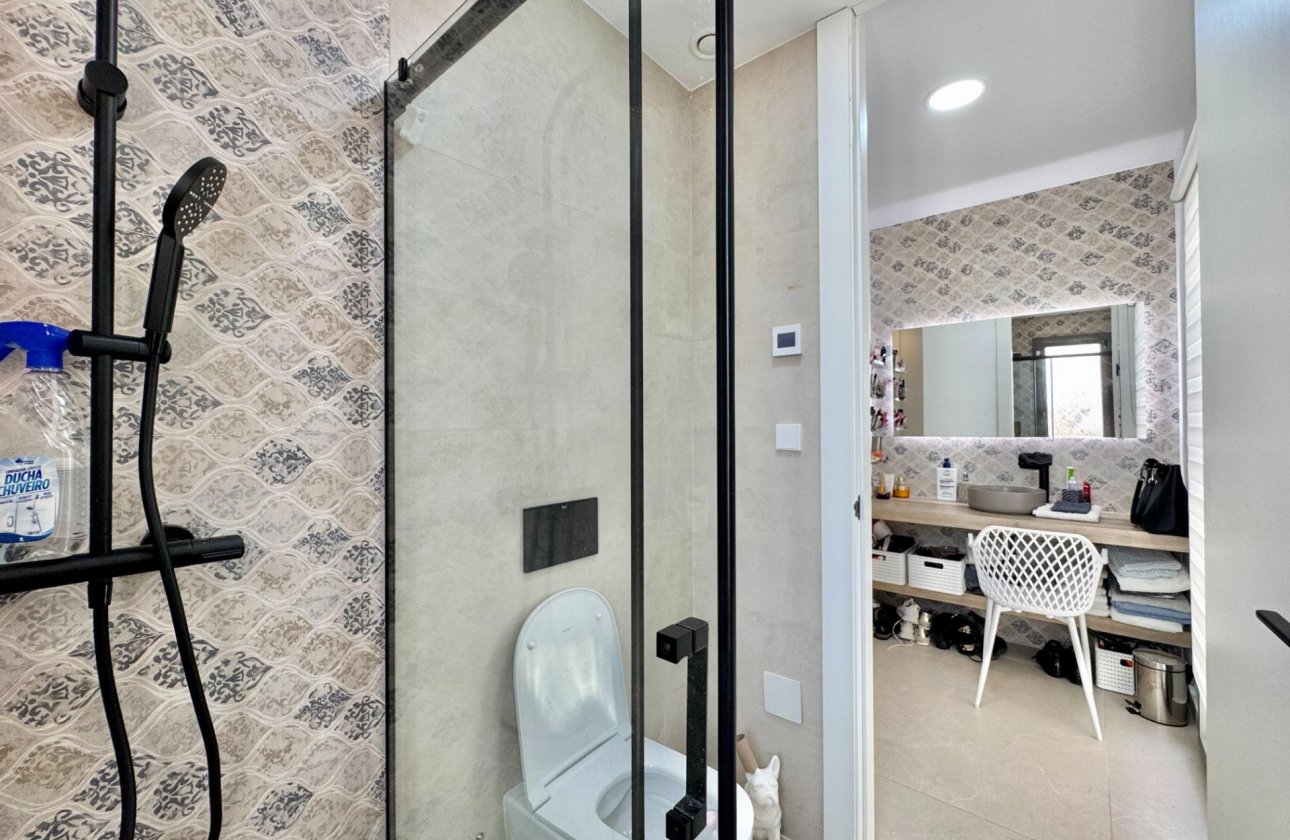 Resale - Villa -
San Miguel de Salinas - Blue Lagoon - Galán