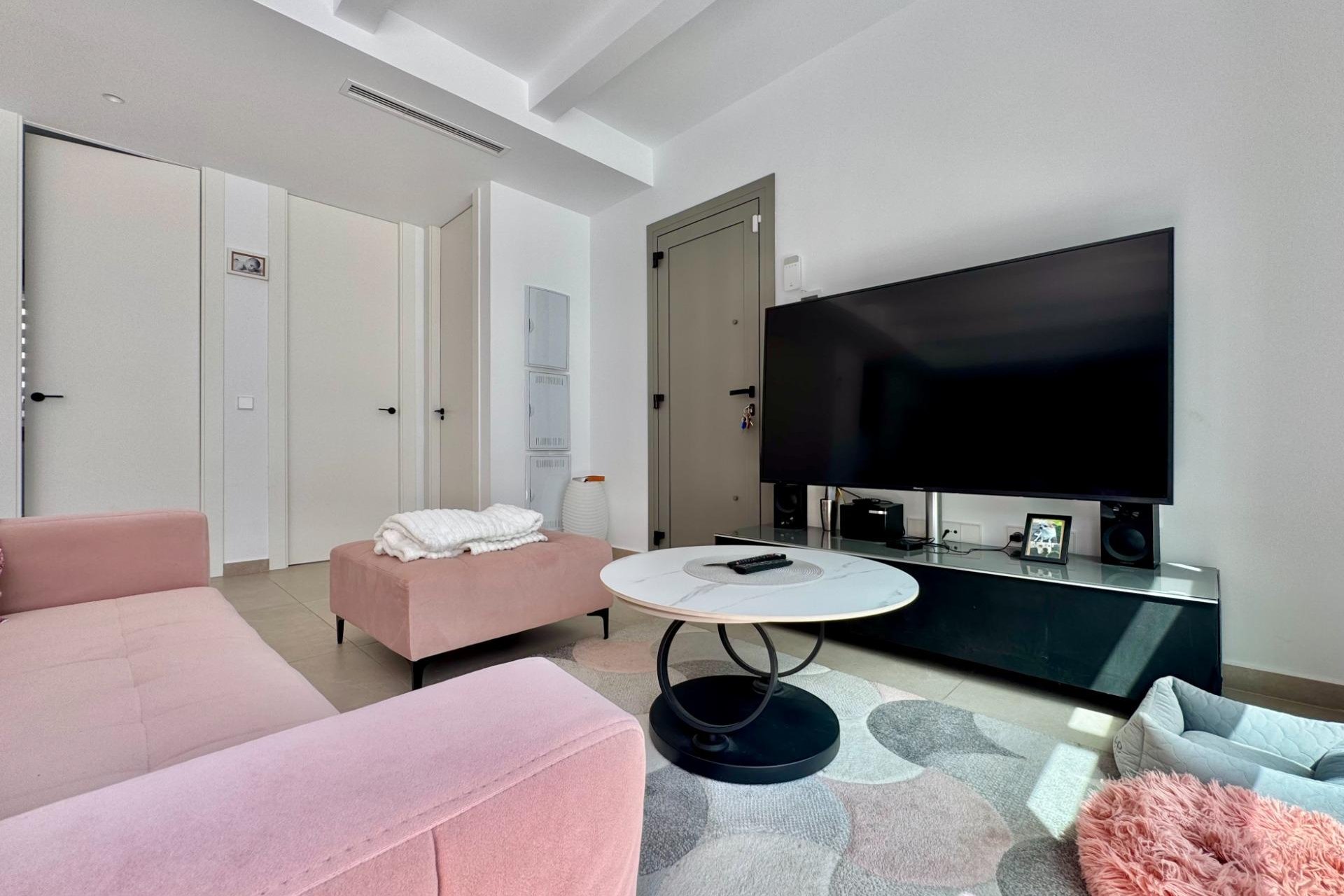 Resale - Villa -
San Miguel de Salinas - Blue Lagoon - Galán