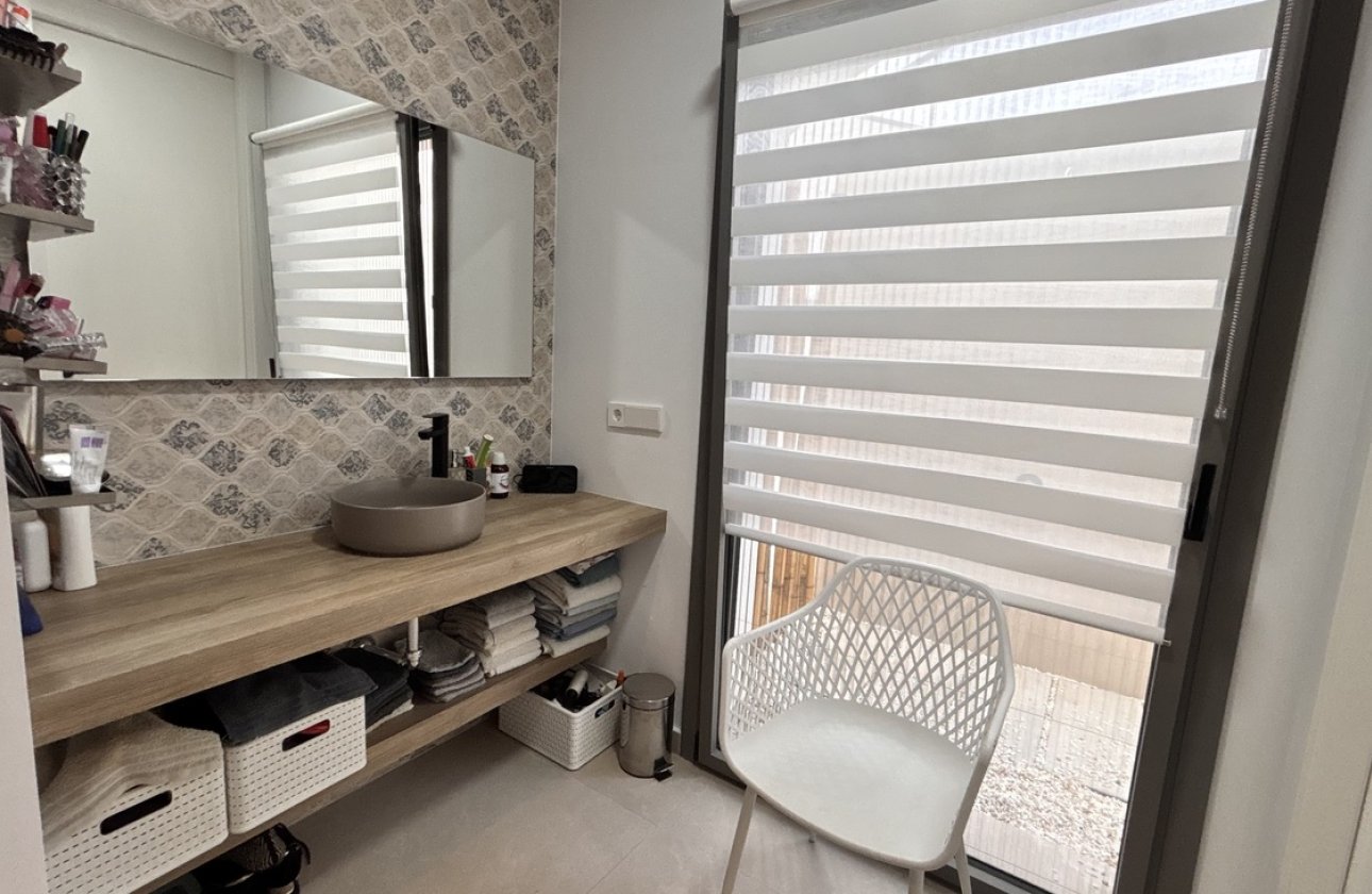 Resale - Villa -
San Miguel de Salinas - Costa Blanca