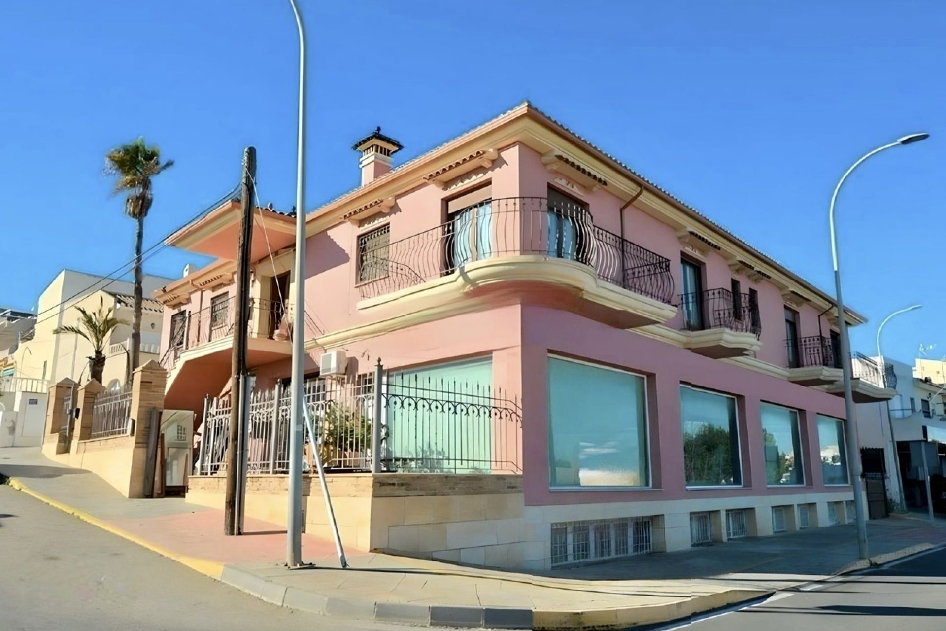 Resale - Villa -
San Miguel de Salinas - Inland