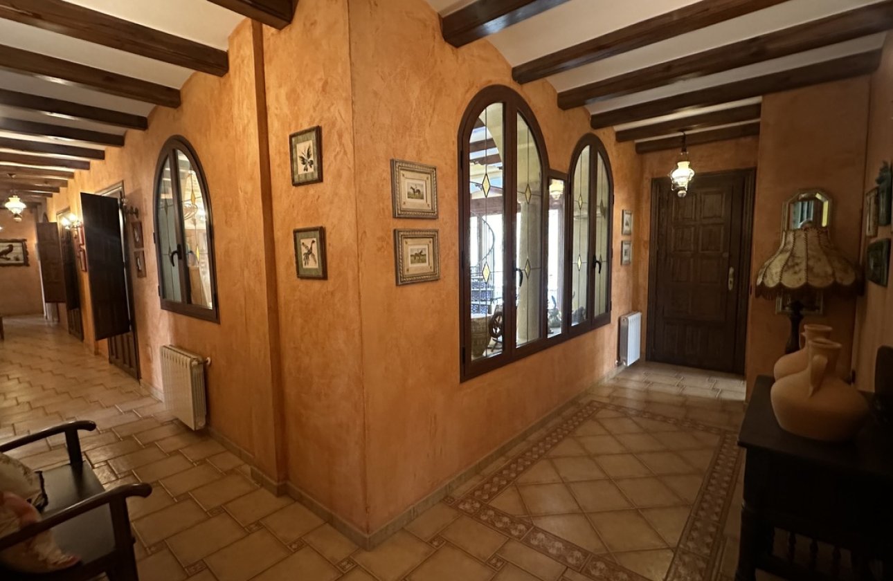 Resale - Villa -
San Miguel de Salinas - Inland