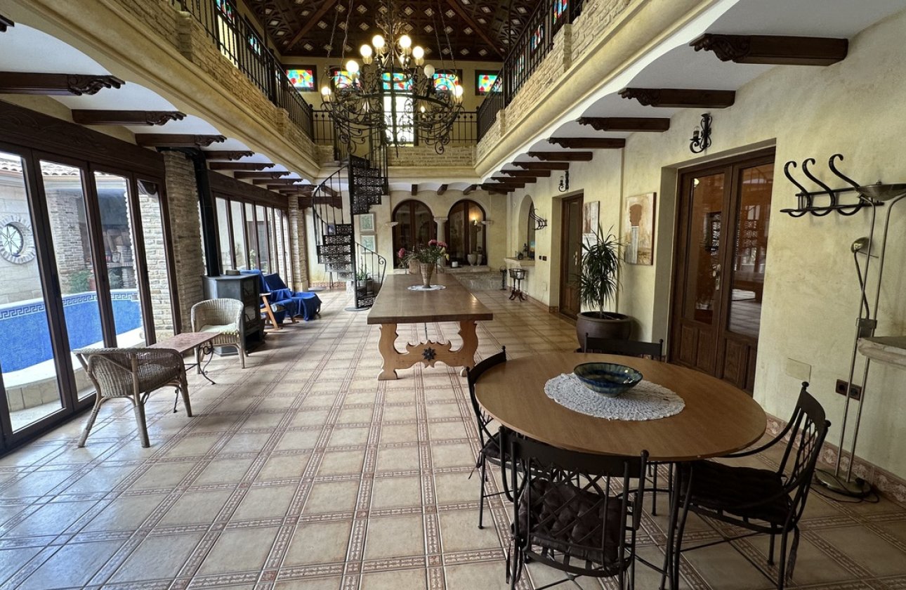 Resale - Villa -
San Miguel de Salinas - Inland