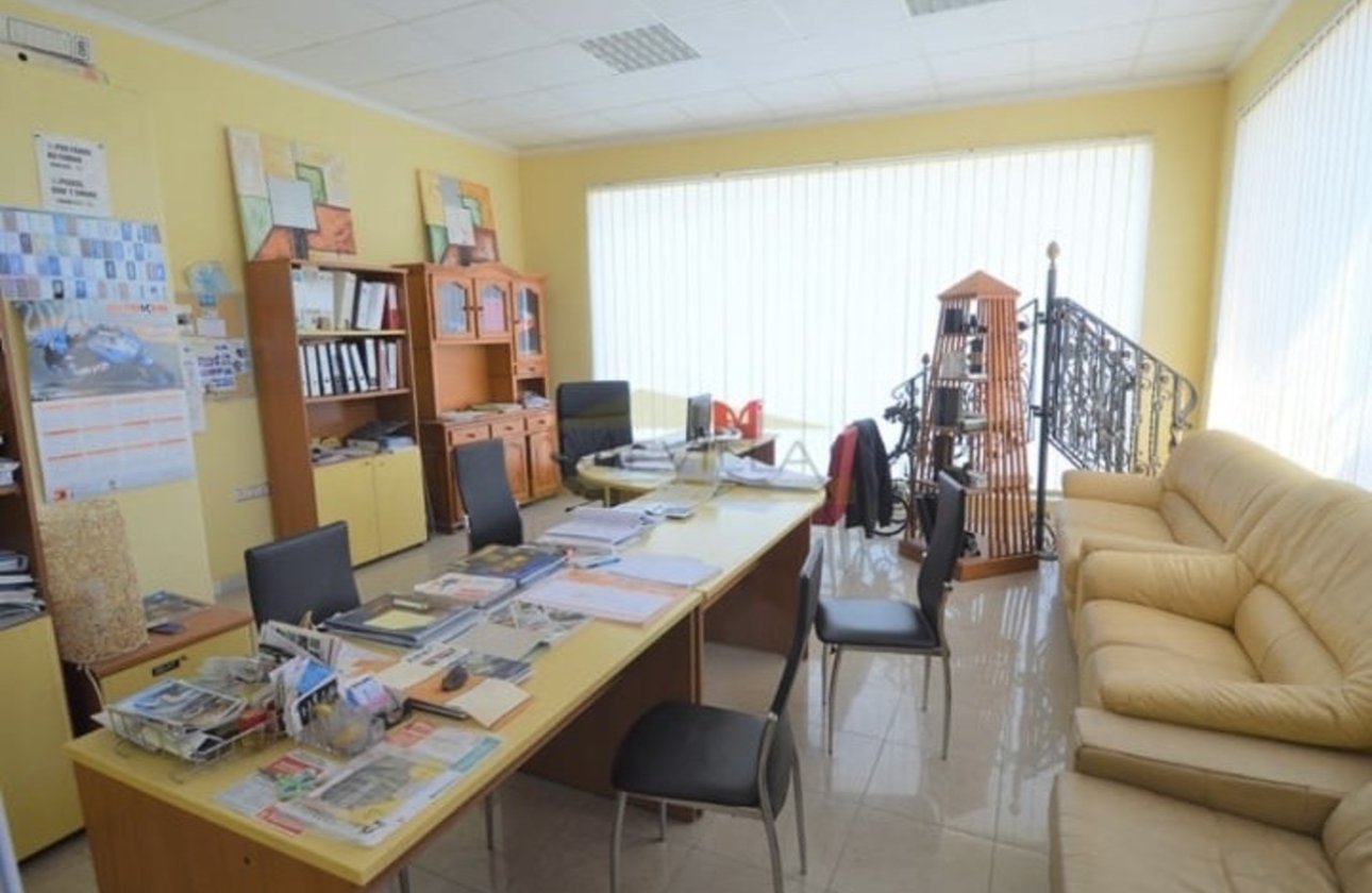 Resale - Villa -
San Miguel de Salinas - Inland