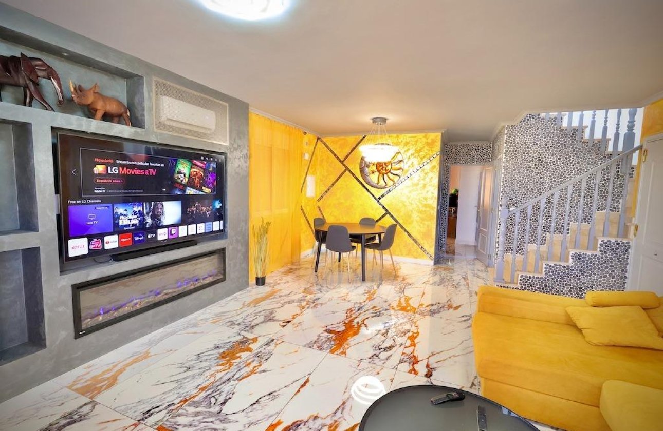 Resale - Villa -
San Miguel de Salinas - Inland