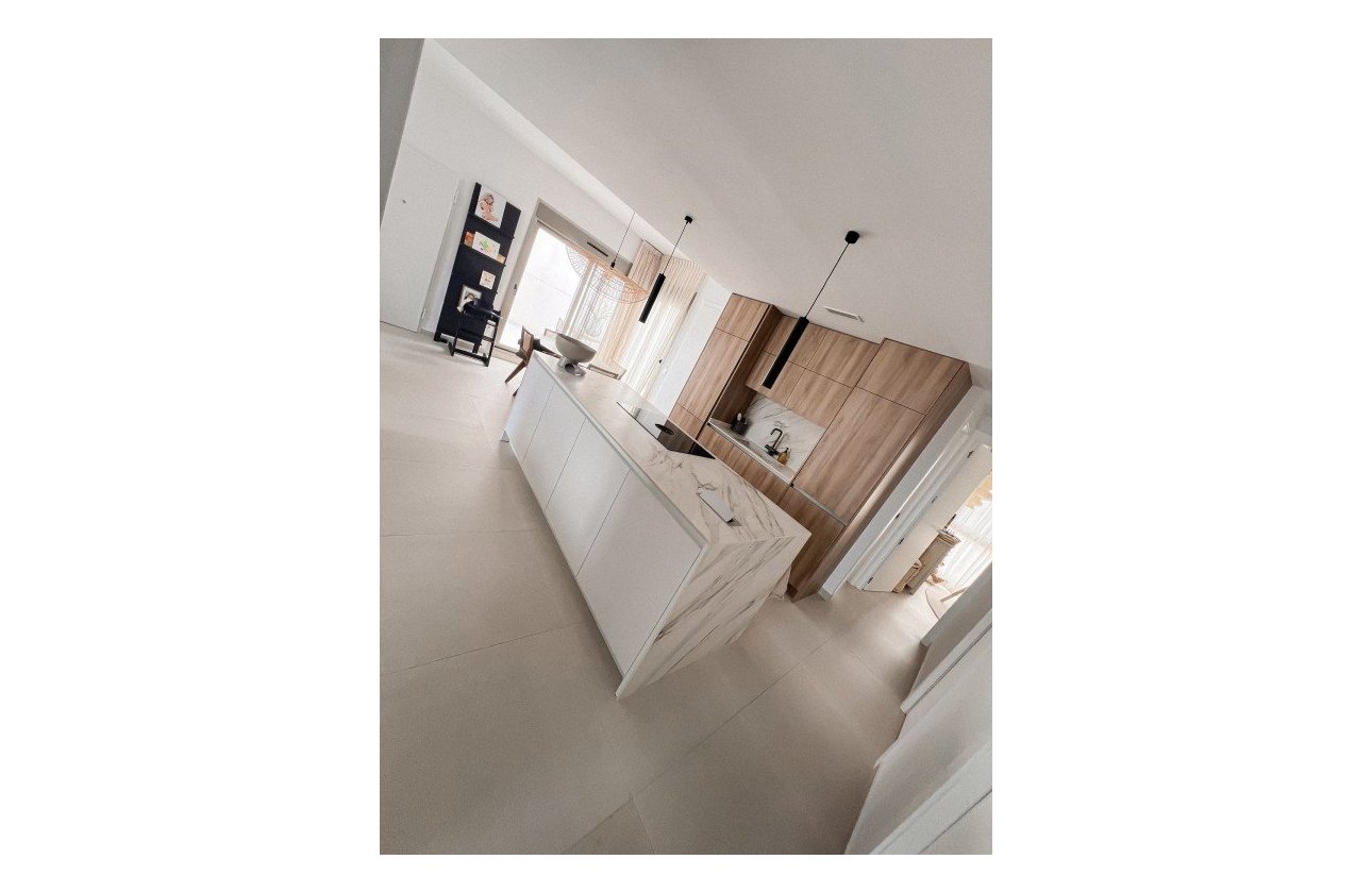 Resale - Villa -
San Miguel de Salinas - Inland