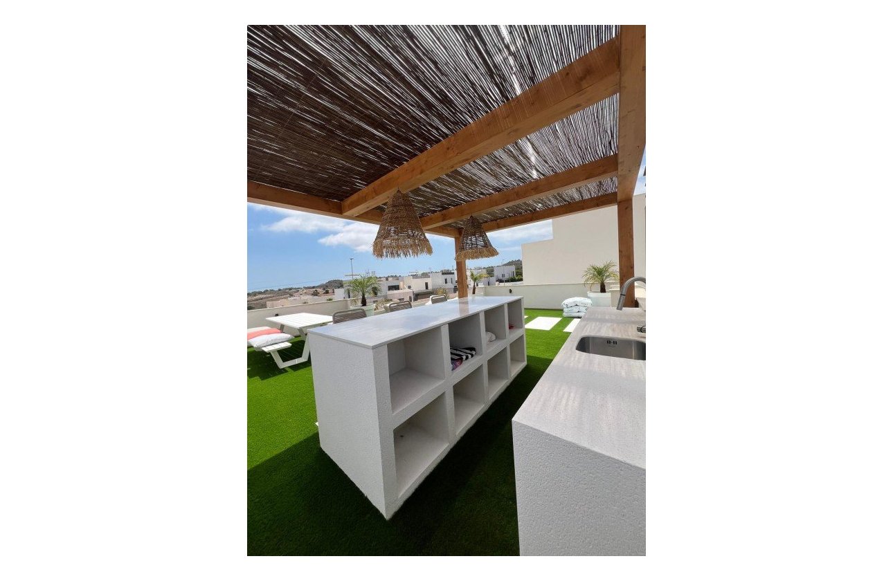 Resale - Villa -
San Miguel de Salinas - Inland