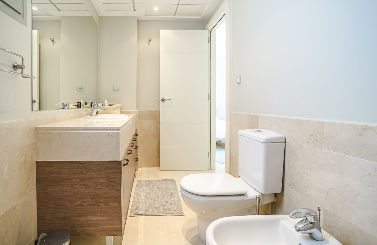 Resale - Villa -
San Miguel de Salinas - Inland