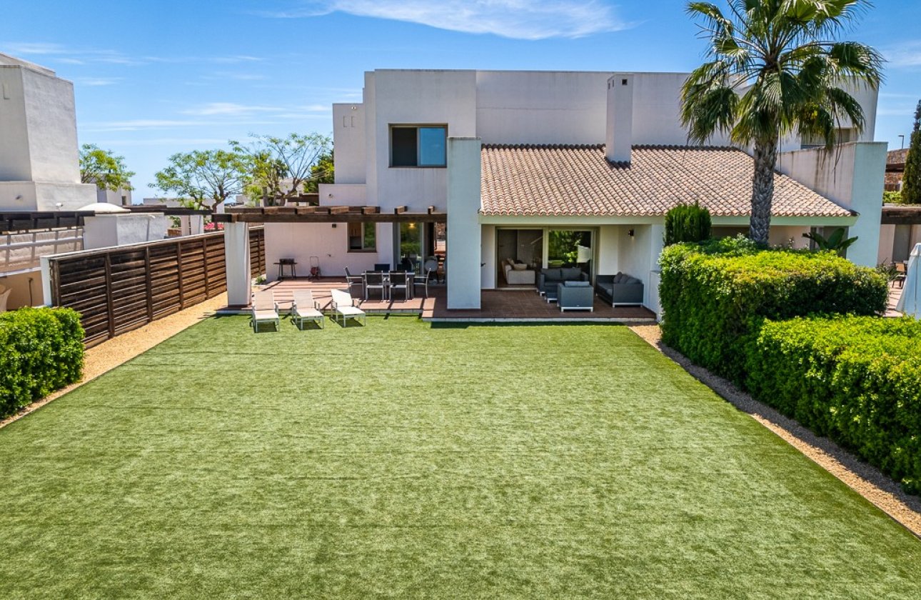 Resale - Villa -
San Miguel de Salinas - Inland