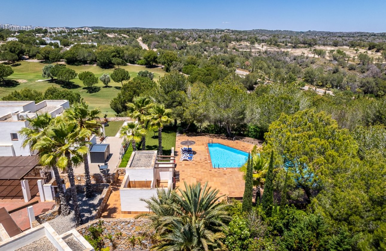 Resale - Villa -
San Miguel de Salinas - Inland