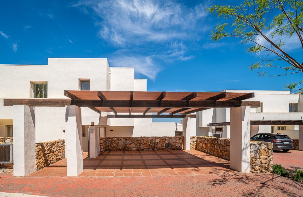 Resale - Villa -
San Miguel de Salinas - Inland