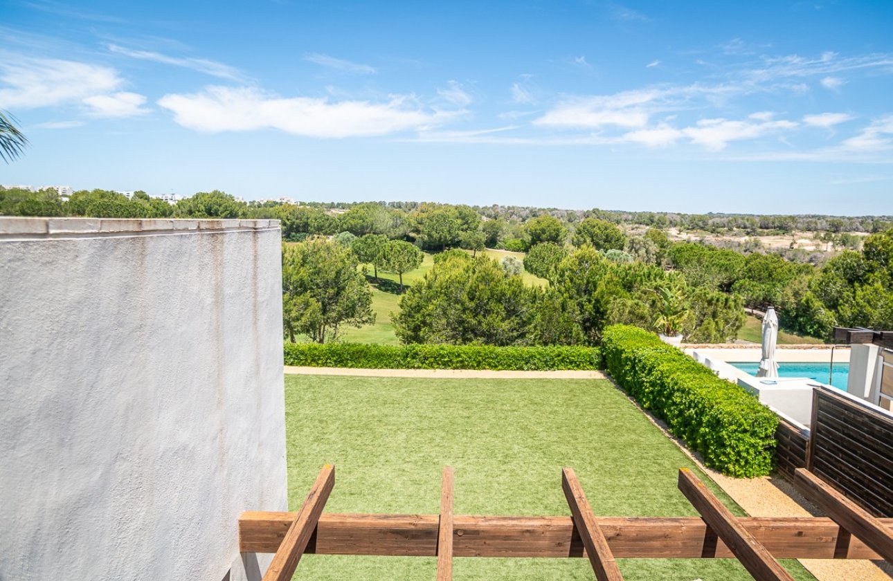 Resale - Villa -
San Miguel de Salinas - Inland