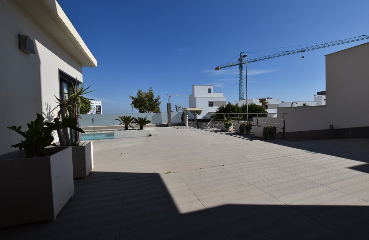 Resale - Villa -
San Miguel de Salinas - Inland