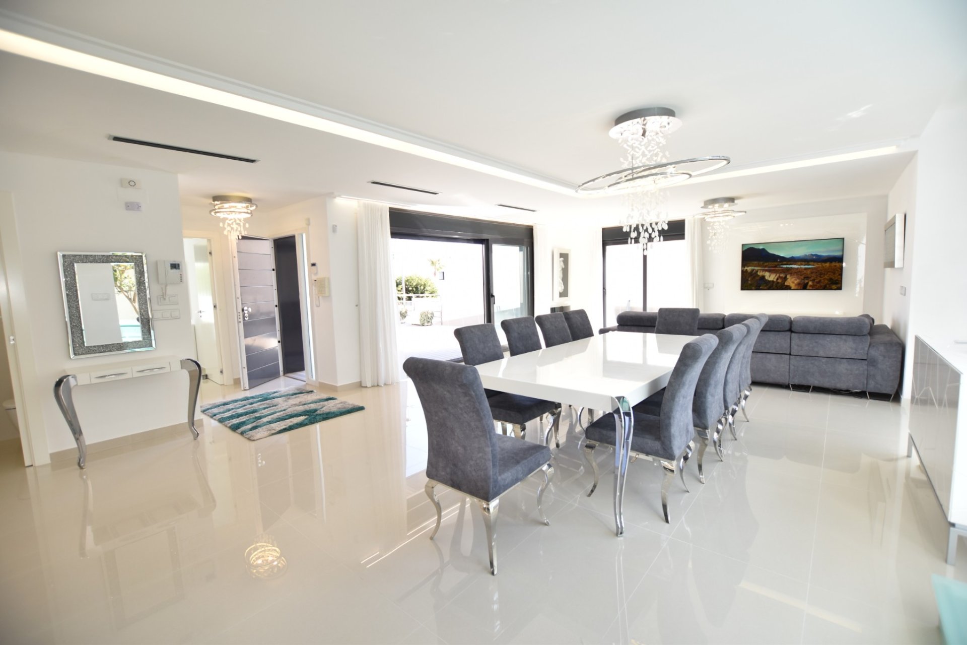 Resale - Villa -
San Miguel de Salinas - Inland