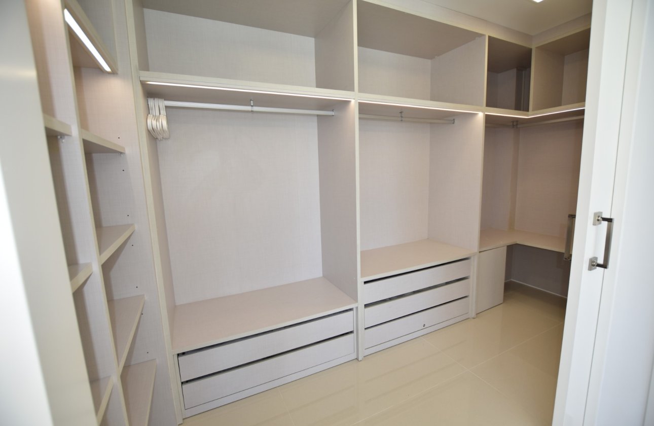 Resale - Villa -
San Miguel de Salinas - Inland