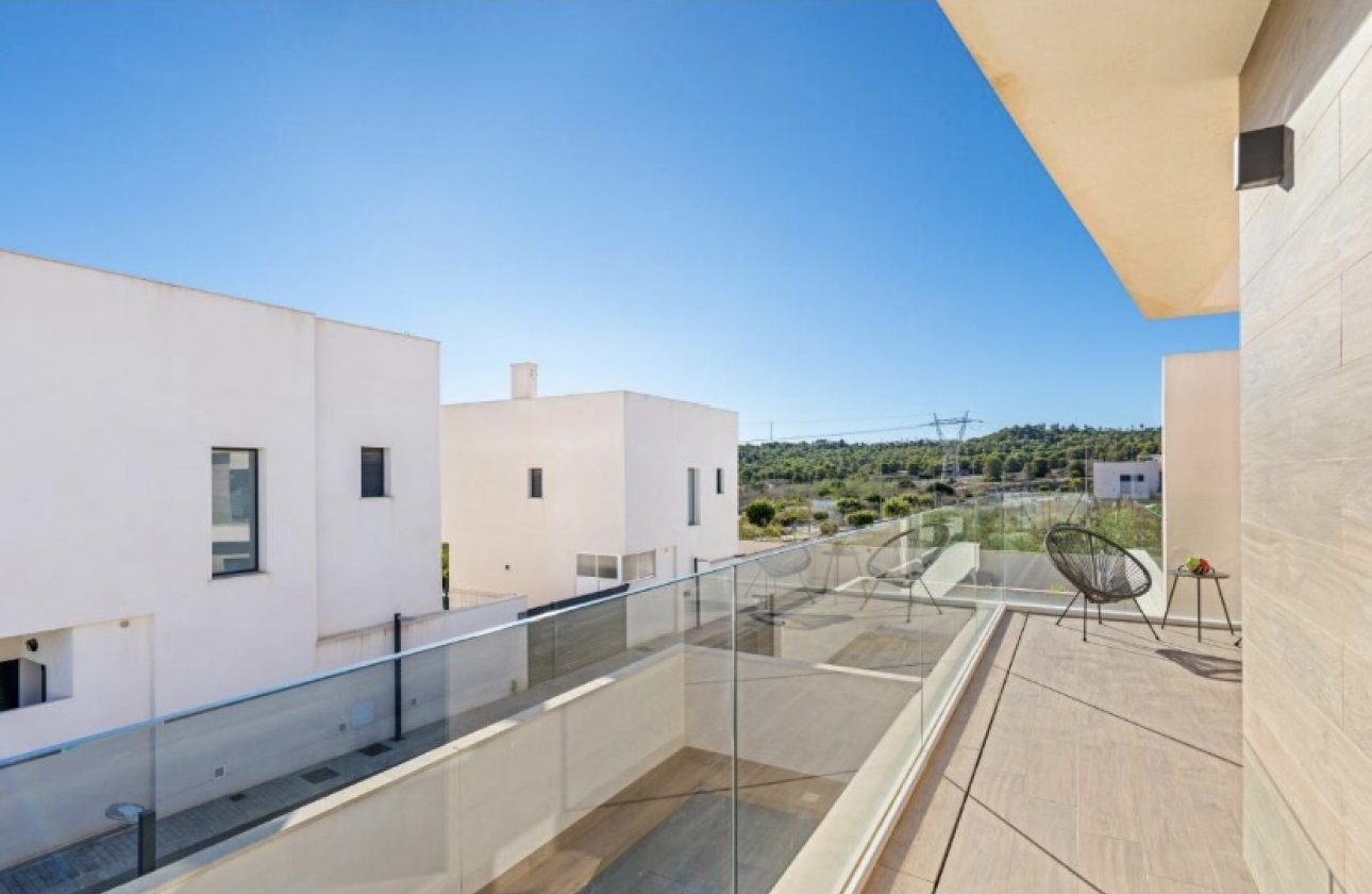 Resale - Villa -
San Miguel de Salinas - Inland