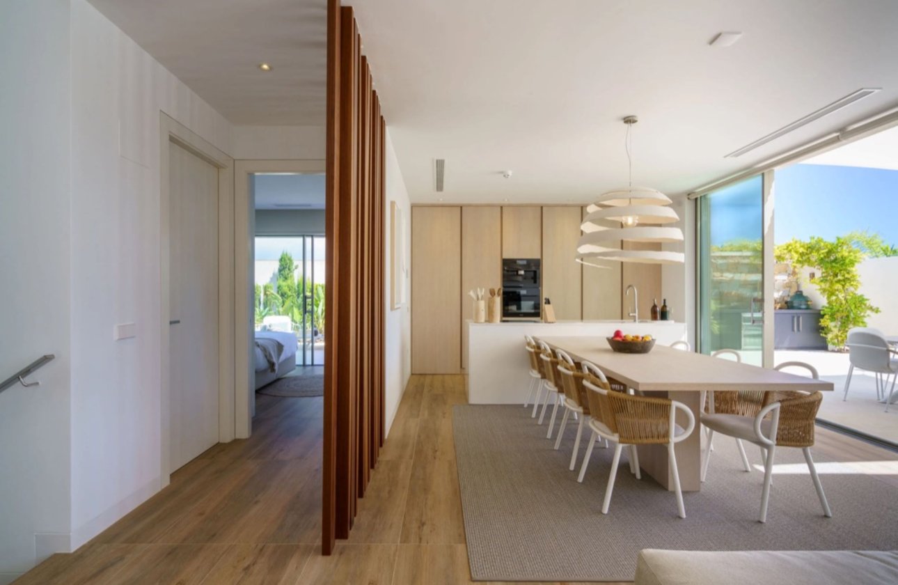 Resale - Villa -
San Miguel de Salinas - Inland