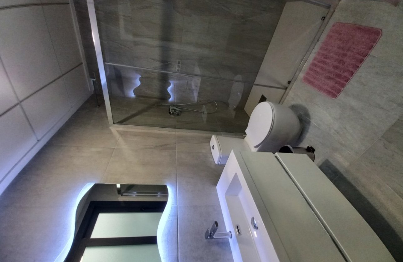 Resale - Villa -
San Miguel de Salinas - Inland