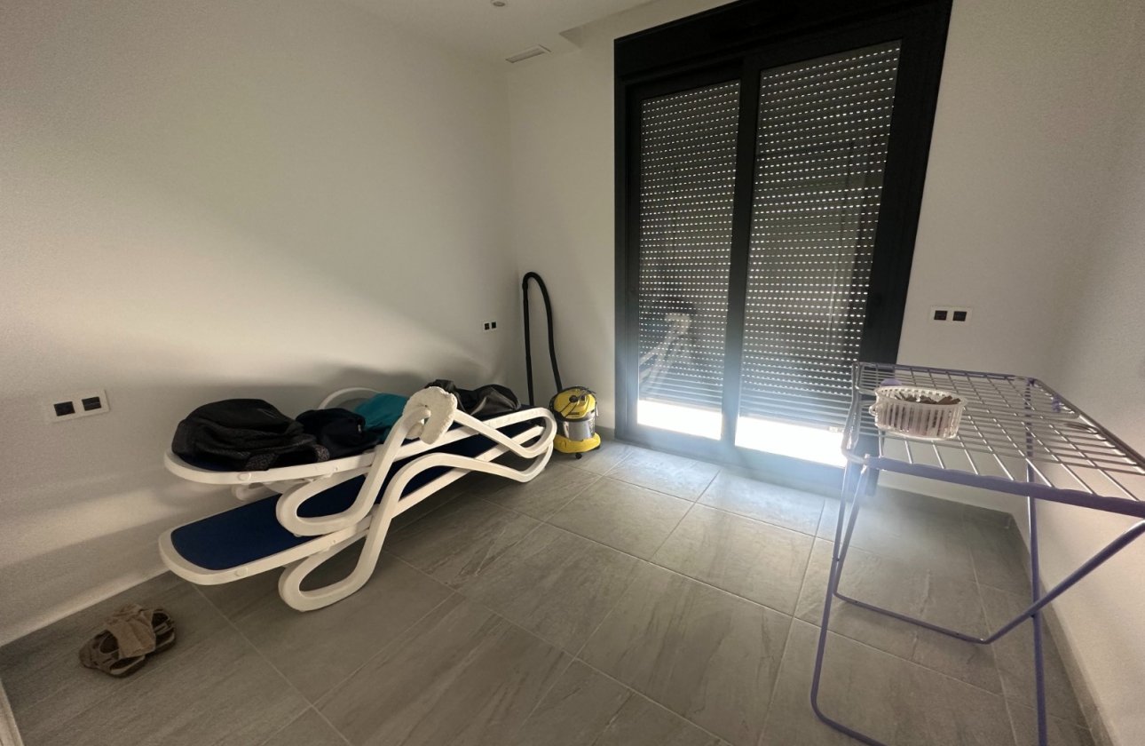 Resale - Villa -
San Miguel de Salinas - Inland