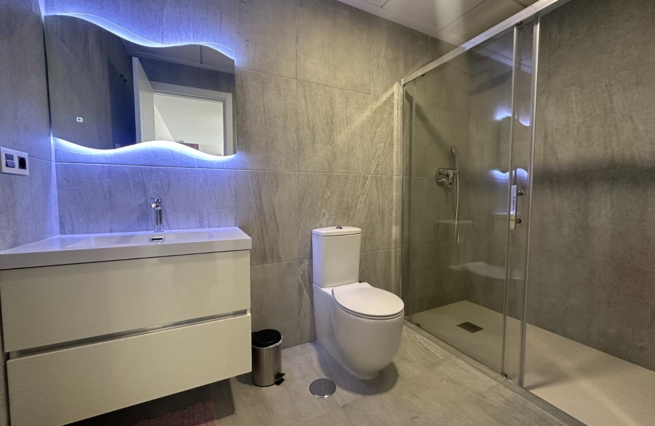 Resale - Villa -
San Miguel de Salinas - Inland