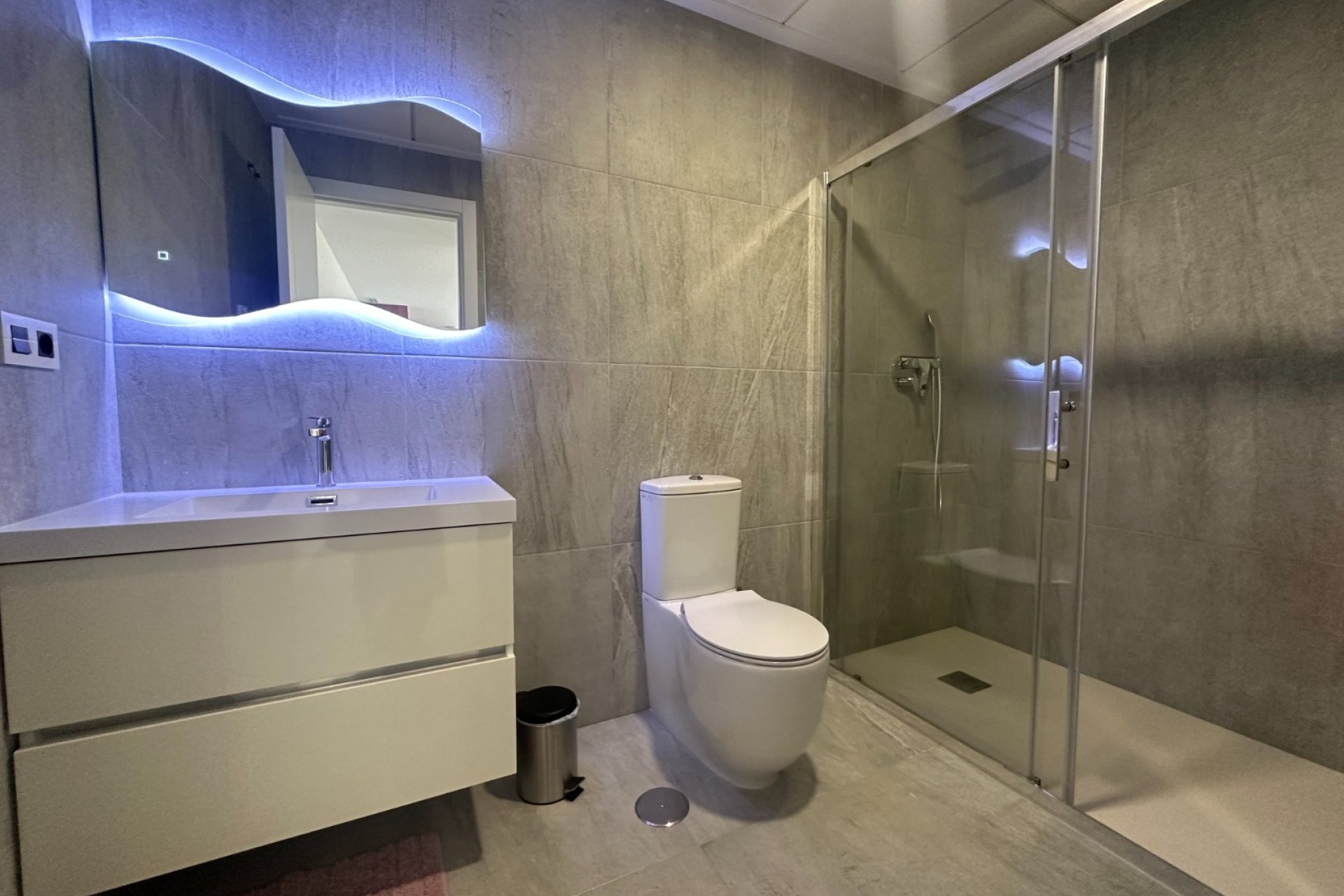 Resale - Villa -
San Miguel de Salinas - Inland