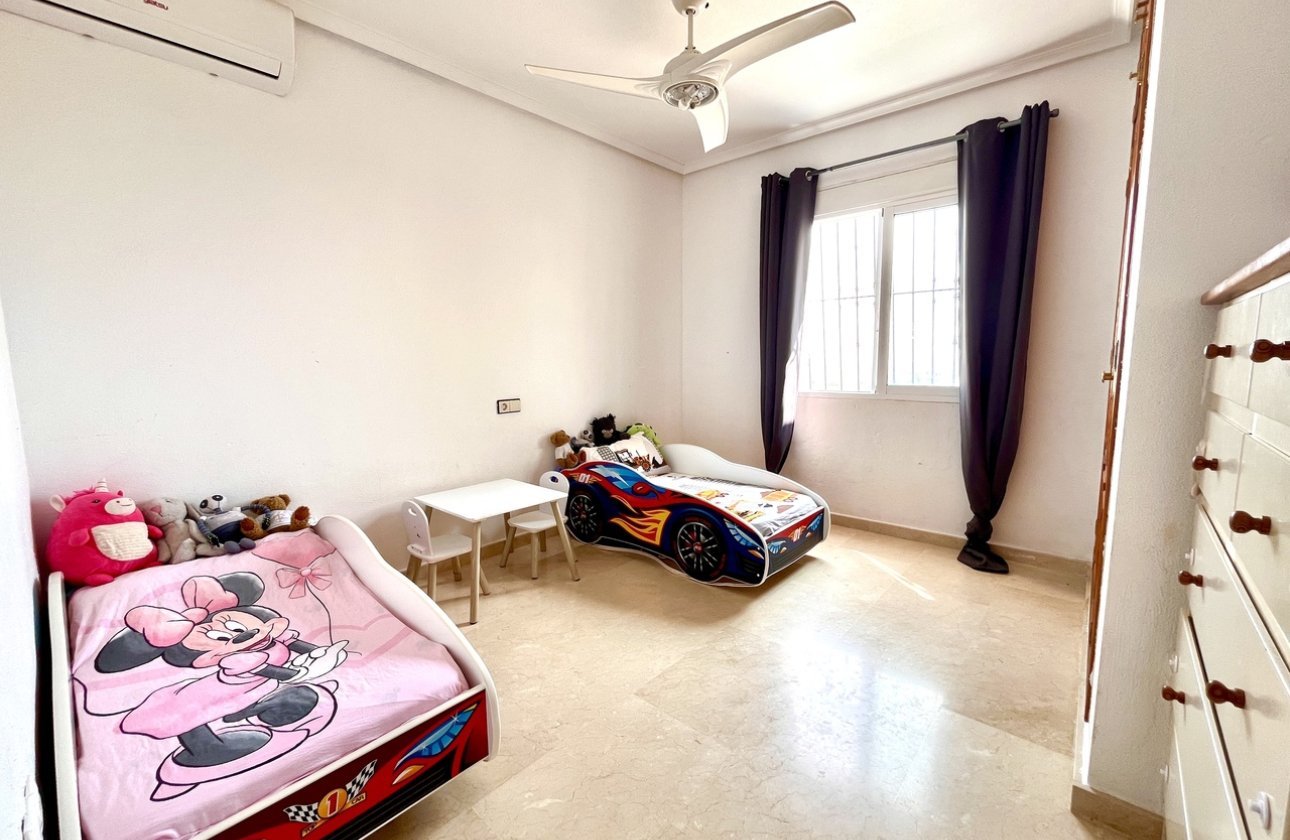 Resale - Villa -
San Miguel de Salinas - Inland