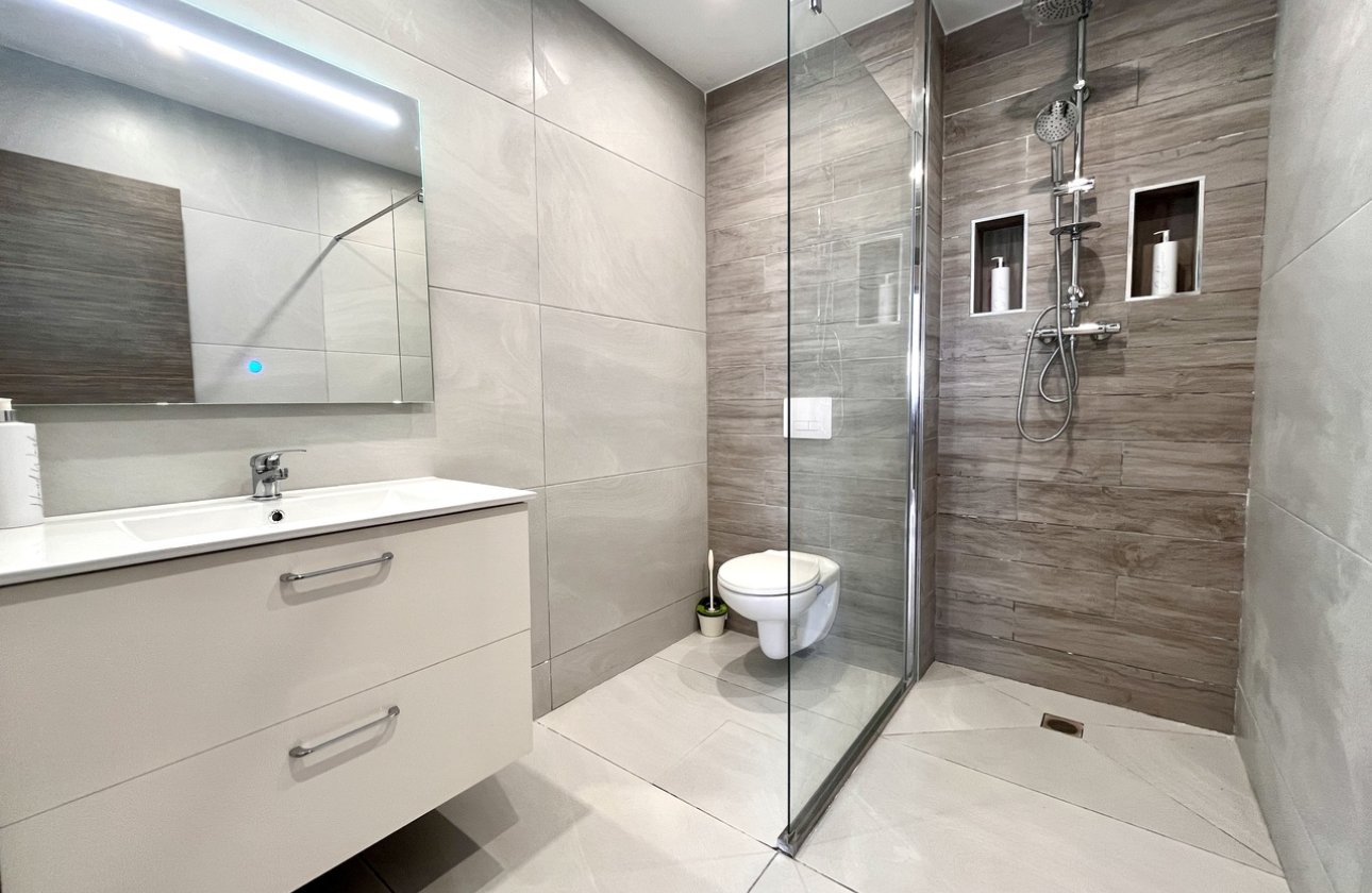 Resale - Villa -
San Miguel de Salinas - Inland